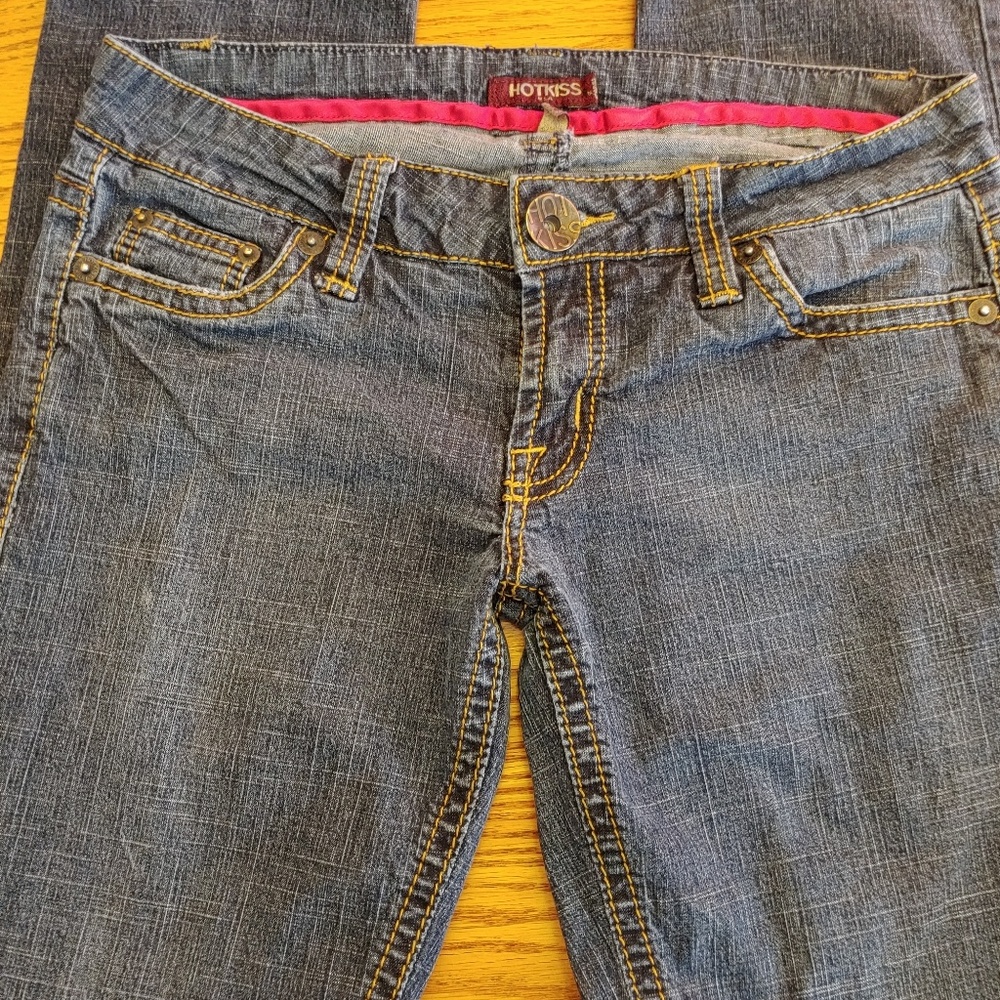 Hot Kiss Jeans - Picture 4 of 5